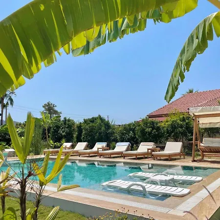 Lueks Villa Kaktues Oezel Havuz, Sauna & Jakuzi & Kano Μαρμαρίς