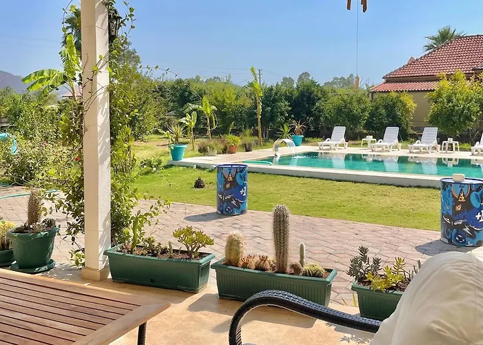 Lueks Villa Kaktues Oezel Havuz, Sauna & Jakuzi & Kano