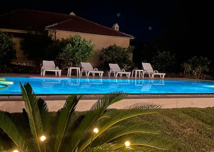 Βίλα Lueks Villa Kaktues Oezel Havuz, Sauna & Jakuzi & Kano
