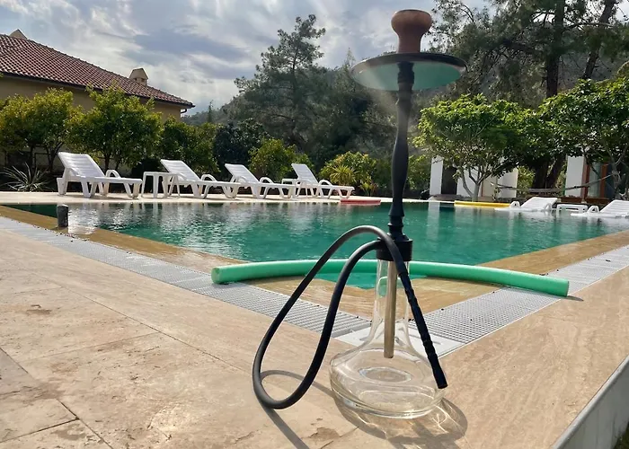 Lueks Villa Kaktues Oezel Havuz, Sauna & Jakuzi & Kano Βίλα Μαρμαρίς