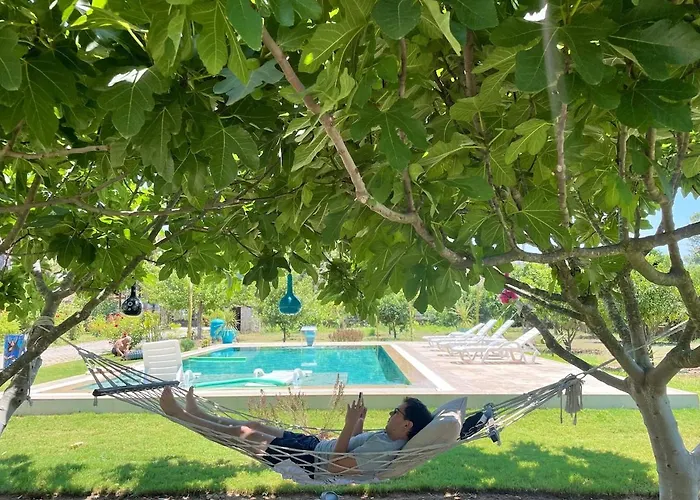 Lueks Villa Kaktues Oezel Havuz, Sauna & Jakuzi & Kano