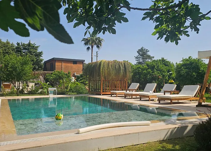 Lueks Villa Kaktues Oezel Havuz, Sauna & Jakuzi & Kano Βίλα Μαρμαρίς