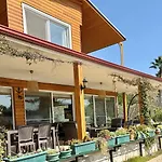 Villa Lueks Kaktues Oezel Havuz, Sauna & Jakuzi & Kano *