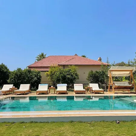 Big With Pool In וילה *