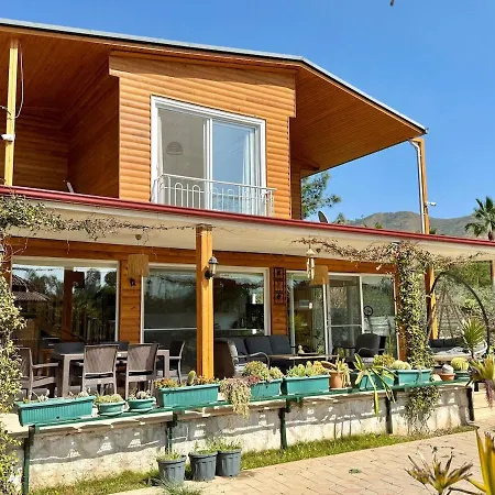 Lueks Kaktues Oezel Havuz, Sauna & Jakuzi & Kano * Marmaris