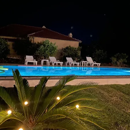 Villa Big With Pool In