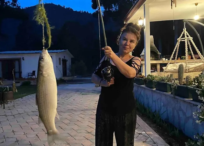 Lueks Kaktues Oezel Havuz, Sauna & Jakuzi & Kano * Marmaris